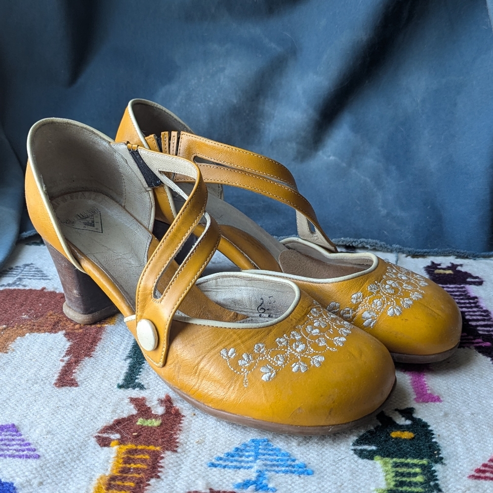 John Fluevog Viardot Cross Strap Mary Jane
